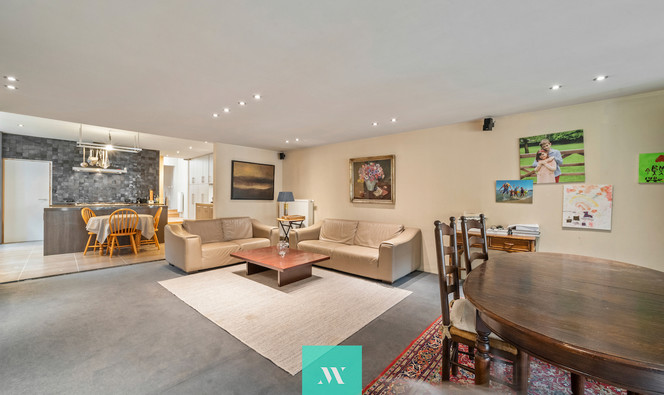 Gebouw voor gemengd gebruik te koop in Brugge