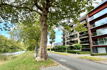 Gelijkvloerse verdieping te koop in Brugge