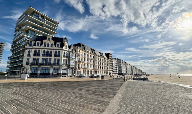Gelijkvloerse verdieping te koop in Oostende